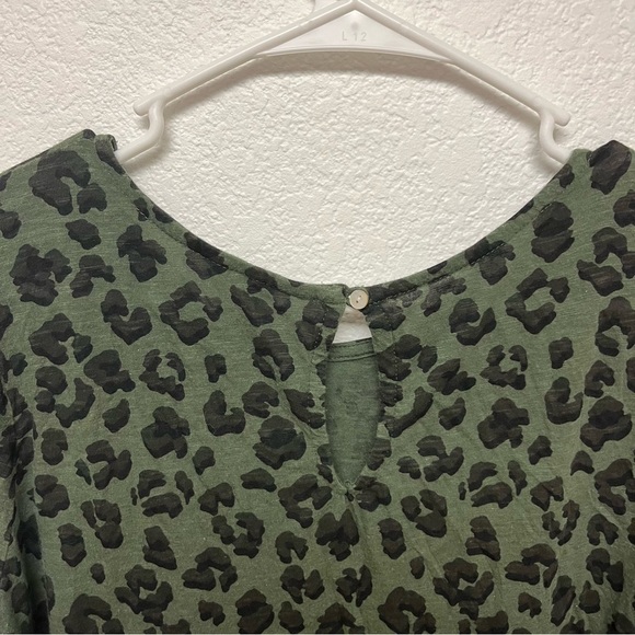 Lucky Brand Green Black Cheetah Print Long Sleeve Blouse size medium - Picture 4 of 5